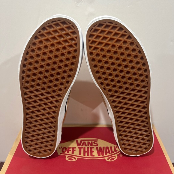 Vans, Classic Slip-On, VN0A7Q5DBLP, Peach & White - Picture 5 of 12